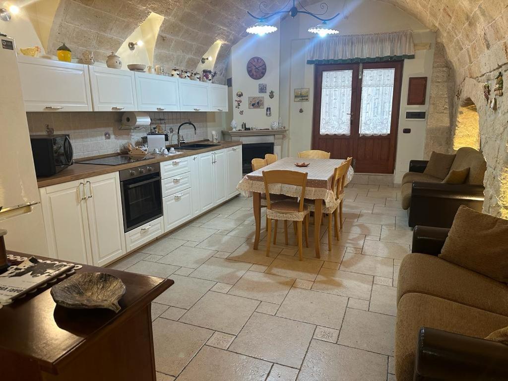 Arco Meraviglia House Bari Bagian luar foto