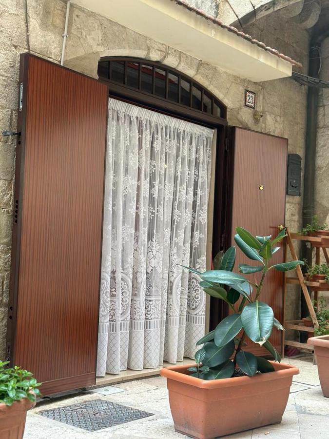 Arco Meraviglia House Bari Bagian luar foto
